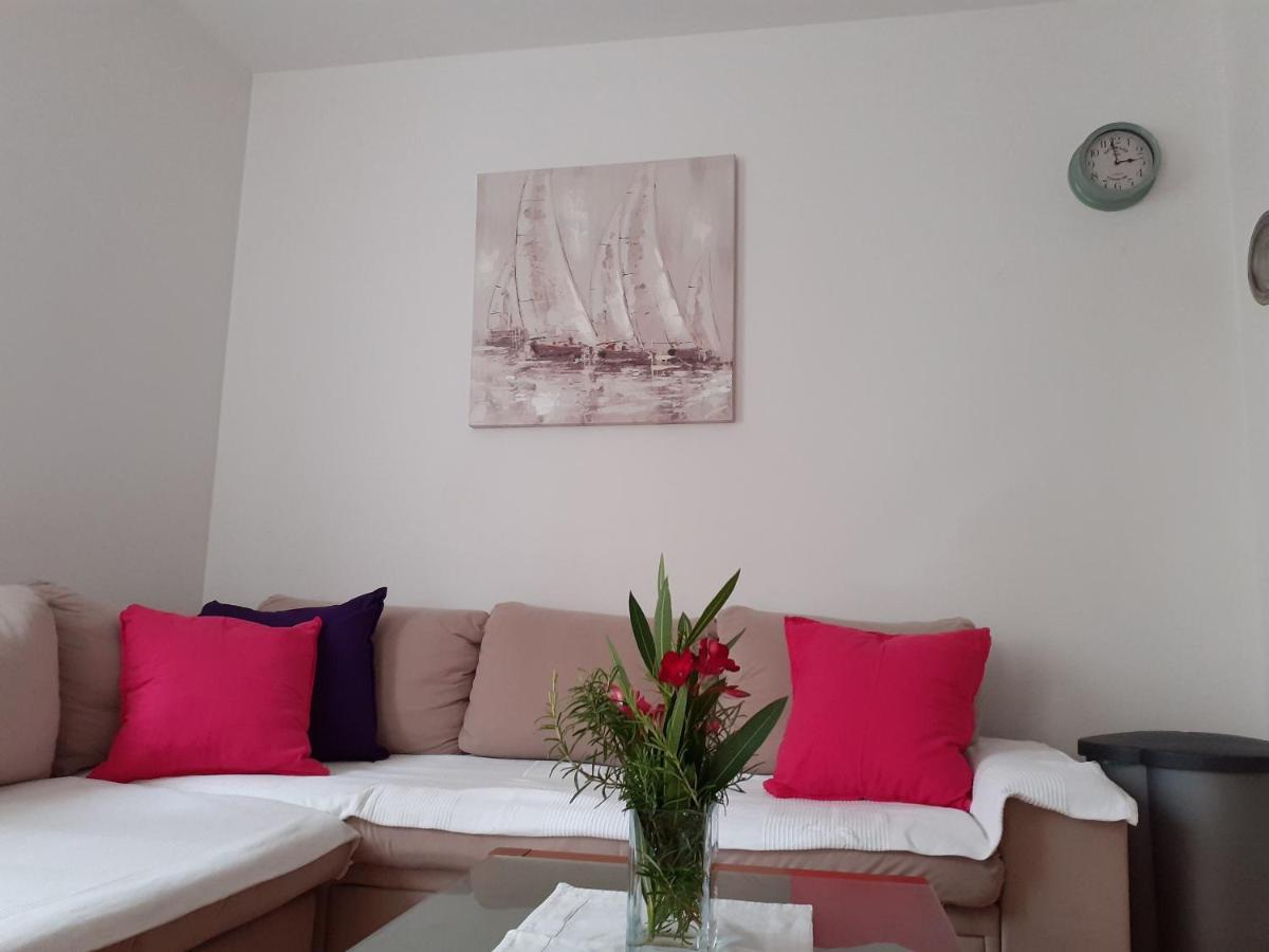 Apartment Conty On The Ground Floor Malinska Esterno foto