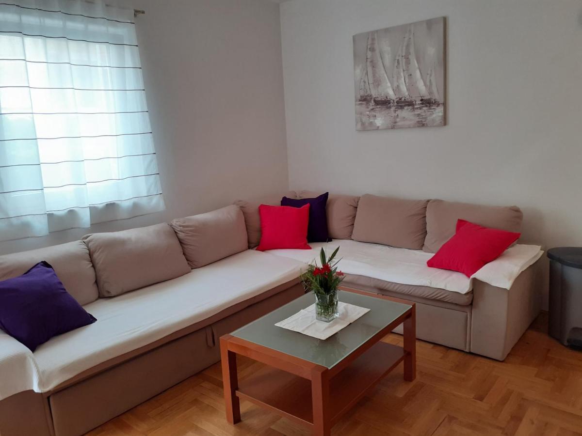 Apartment Conty On The Ground Floor Malinska Esterno foto