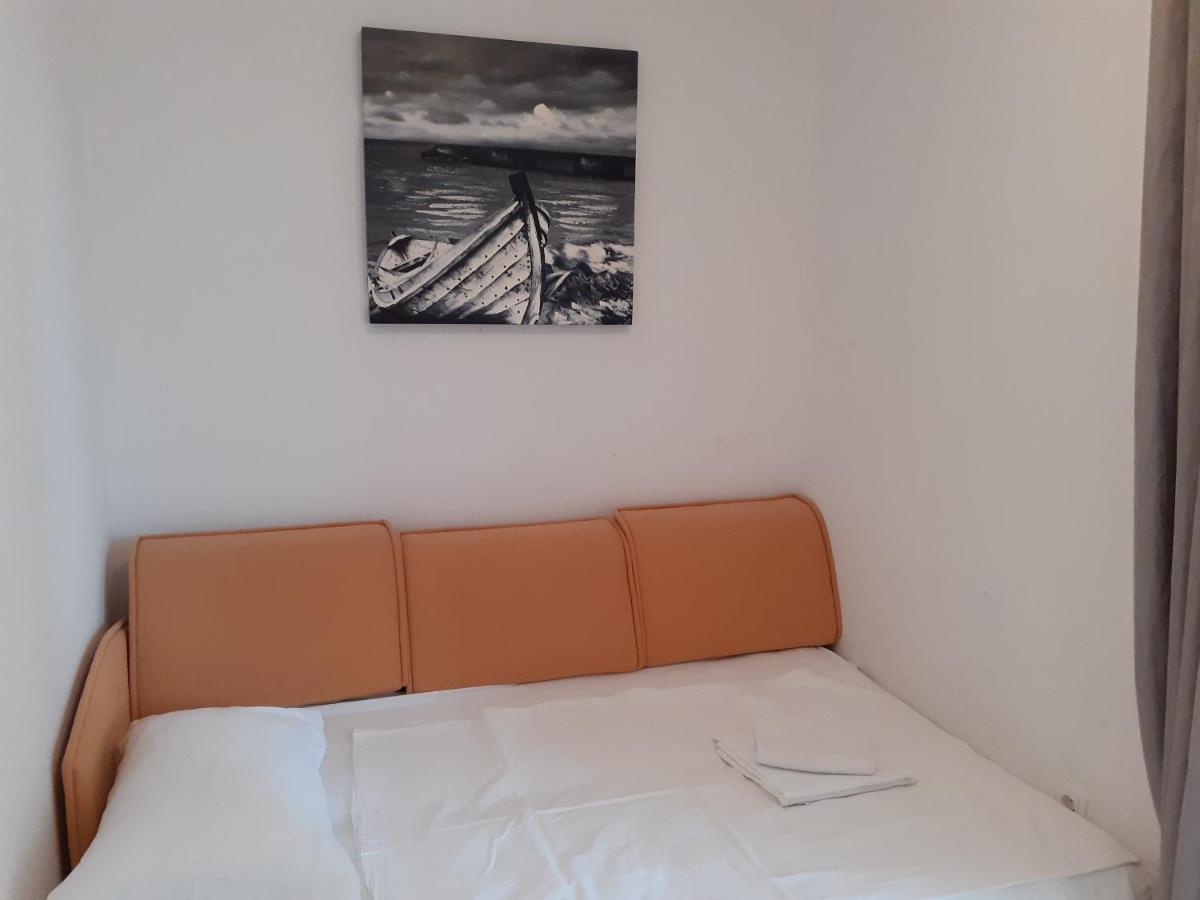 Apartment Conty On The Ground Floor Malinska Esterno foto