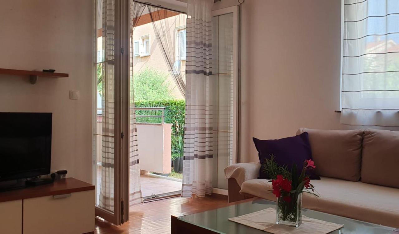 Apartment Conty On The Ground Floor Malinska Esterno foto